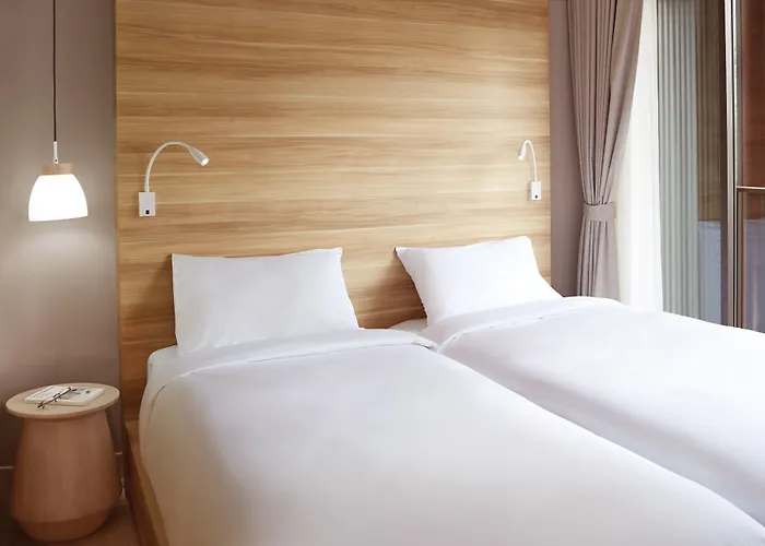 Happy 3 Hotel 3*